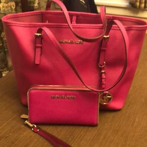 Michael Kors small Jet Set Tote and Wrislet
